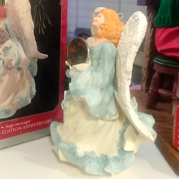 1998 Hallmark Keepsake Joyful Messenger Angel Ornament Anniversary Edition - Picture 5 of 11